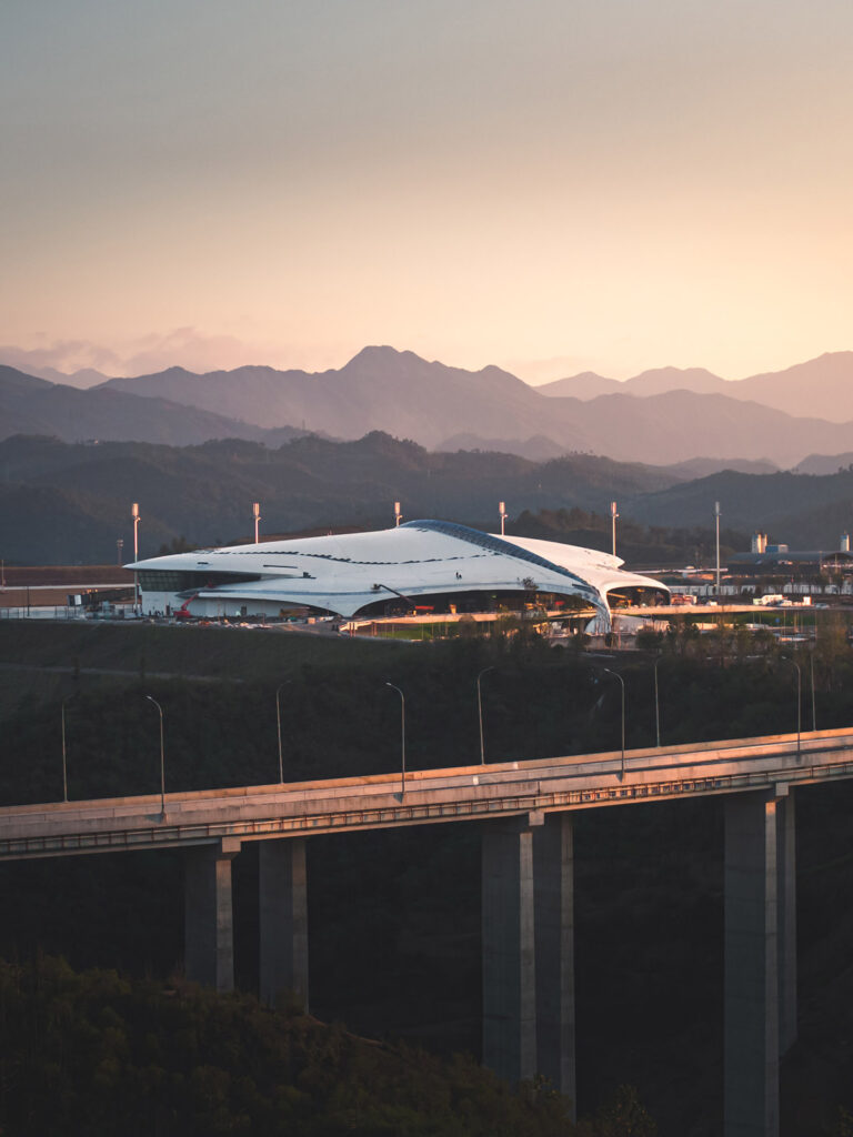 L'aeroporto LIJ simile a un uccello di MAD è quasi completato a Lishui, in Cina